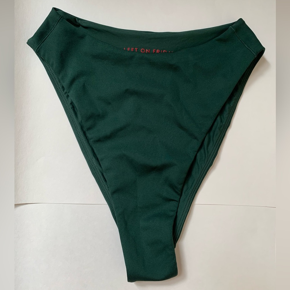 Left on Friday “Throwback” bottom in Palm (green)